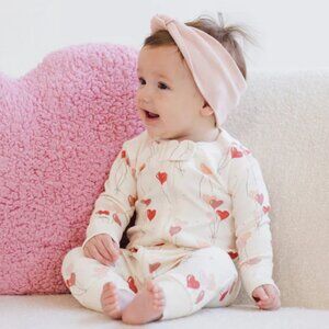 NWT - Quincy Mae hearts balloons zip pajama
